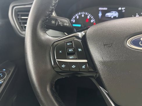 Used 2022 Ford Escape SEL image 35