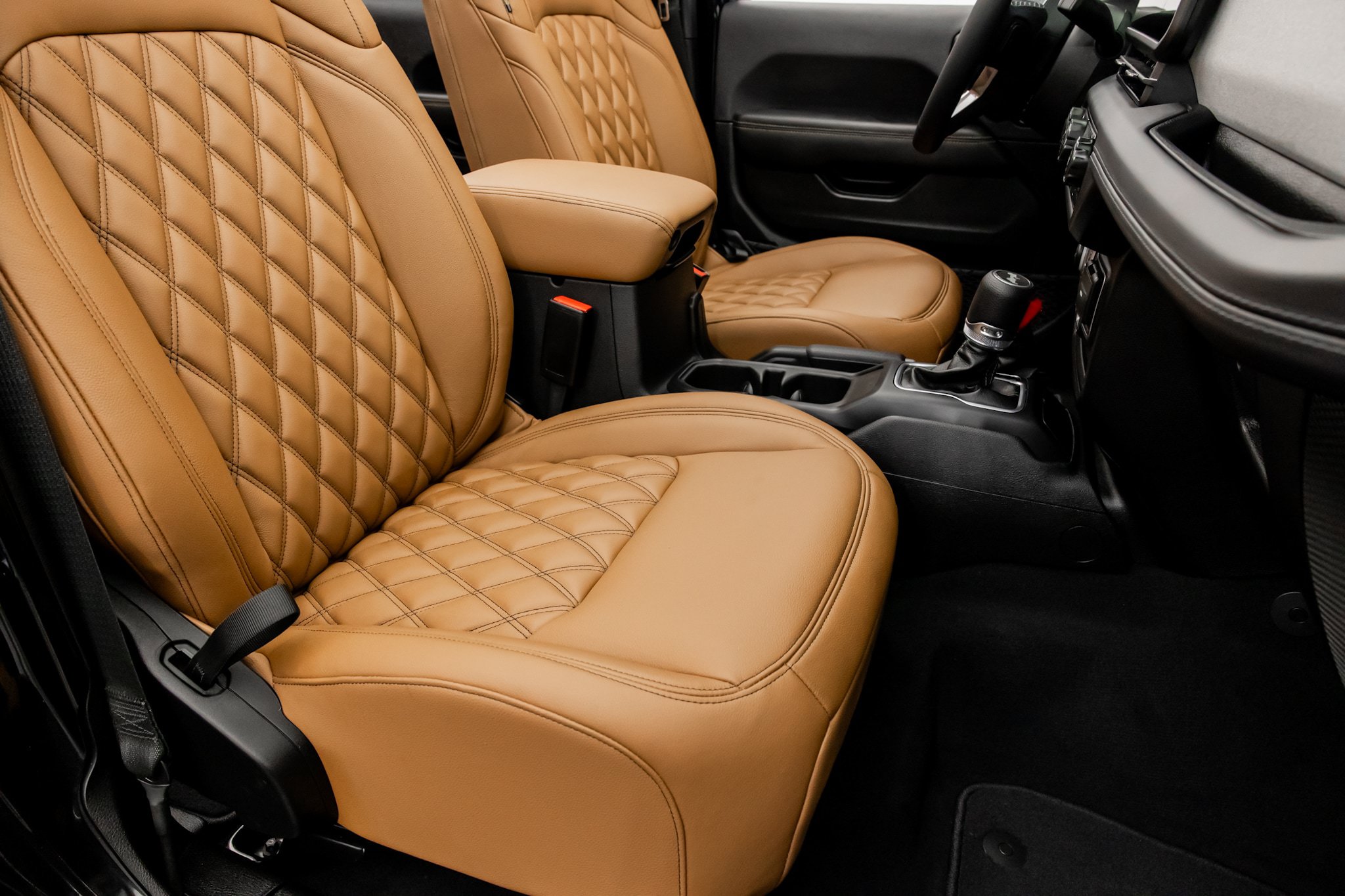 Used 2026 Jeep Wrangler Unlimited Sahara AWD/4WD image 31