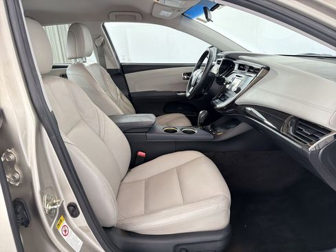 Used 2014 Toyota Avalon XLE FWD image 29