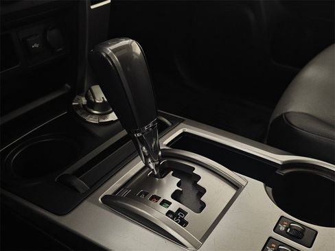 Used 2022 Toyota 4Runner SR5 Premium w/ Moonroof Package image 38