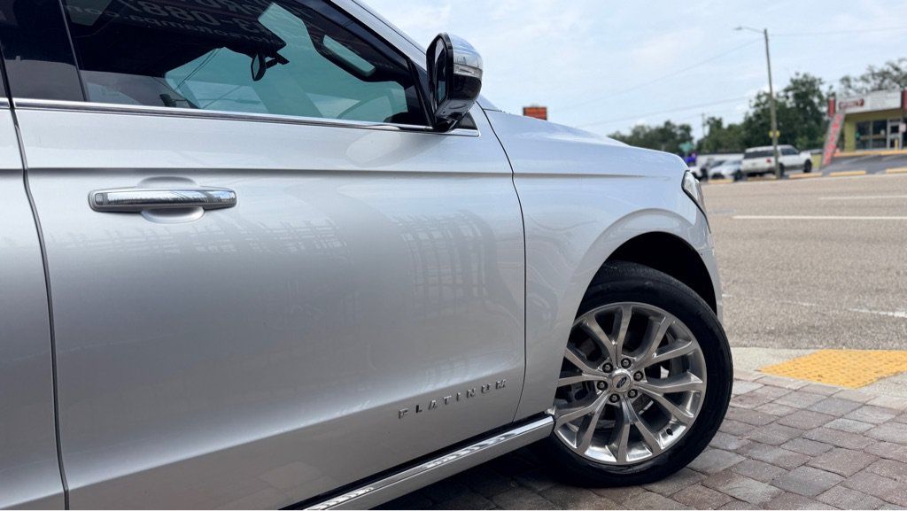 Used 2019 Ford Expedition Platinum AWD/4WD image 2