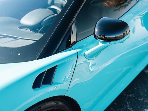 Used 2025 McLaren Artura Spider image 12