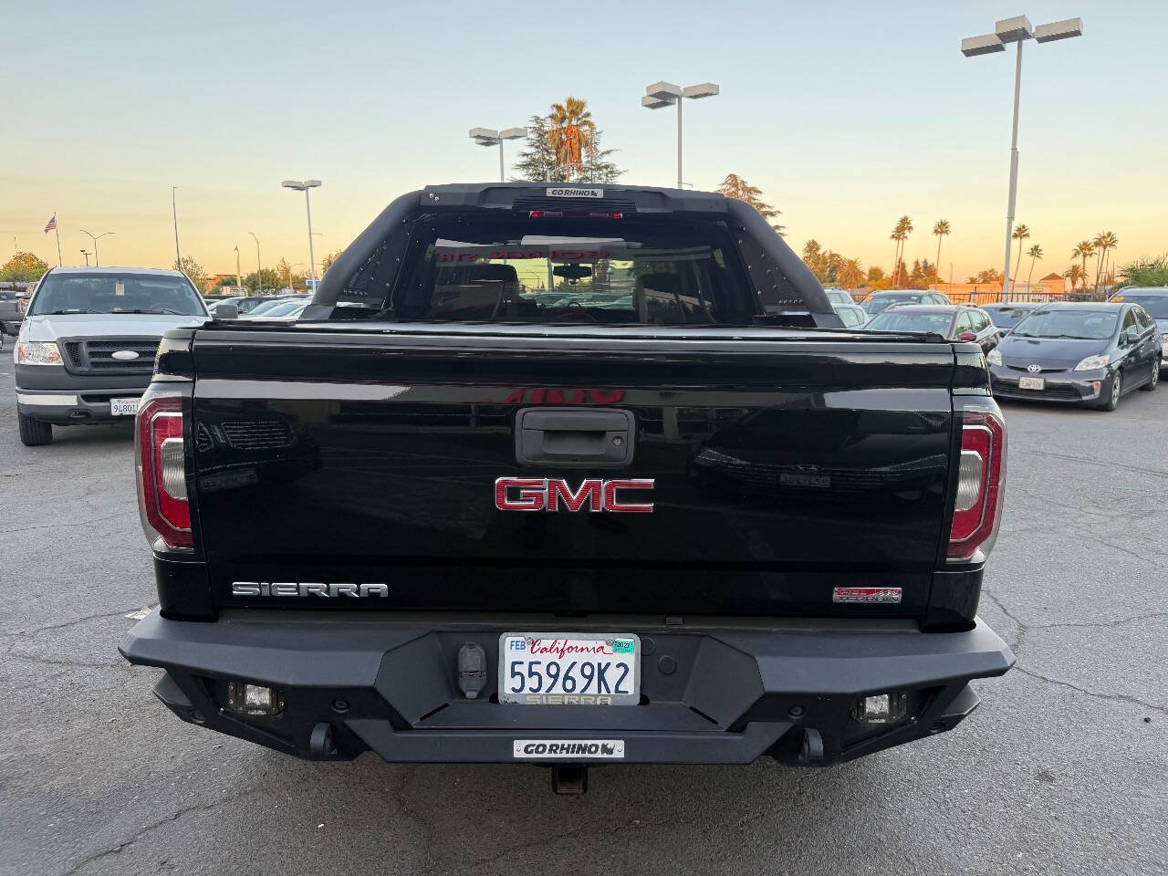 Used 2018 GMC Sierra 1500 SLT w/ All Terrain X Package AWD/4WD image 6