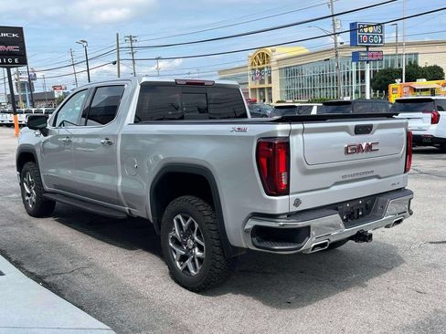 Certified 2022 GMC Sierra 1500 SLT w/ SLT Premium Plus Package AWD/4WD image 5