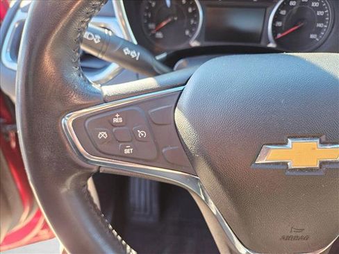 Used 2019 Chevrolet Equinox LT image 20