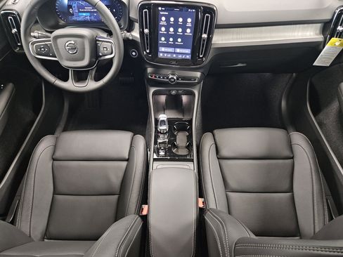 New 2026 Volvo XC40 B5 Plus w/ Protection Package Premier AWD/4WD image 13