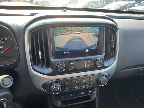 Used 2022 Chevrolet Colorado LT w/ LT Convenience Package image 31