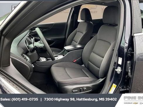 Used 2023 Chevrolet Malibu LT image 18