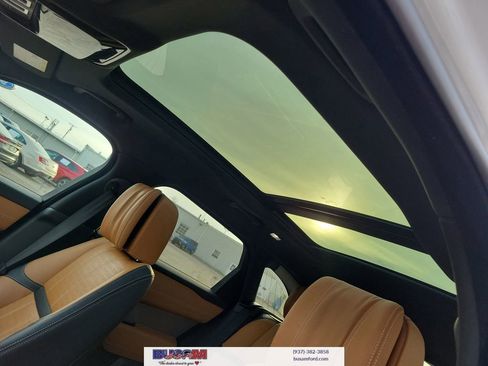 Used 2020 Land Rover Range Rover Velar R-Dynamic HSE image 14