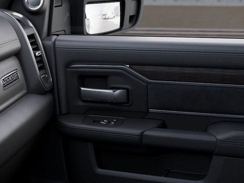 New 2026 RAM 2500 Laramie AWD/4WD image 26
