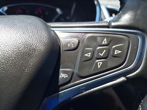 Used 2024 Chevrolet Equinox LT AWD/4WD image 23