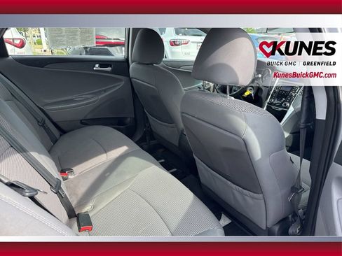 Used 2011 Hyundai Sonata GLS FWD image 29