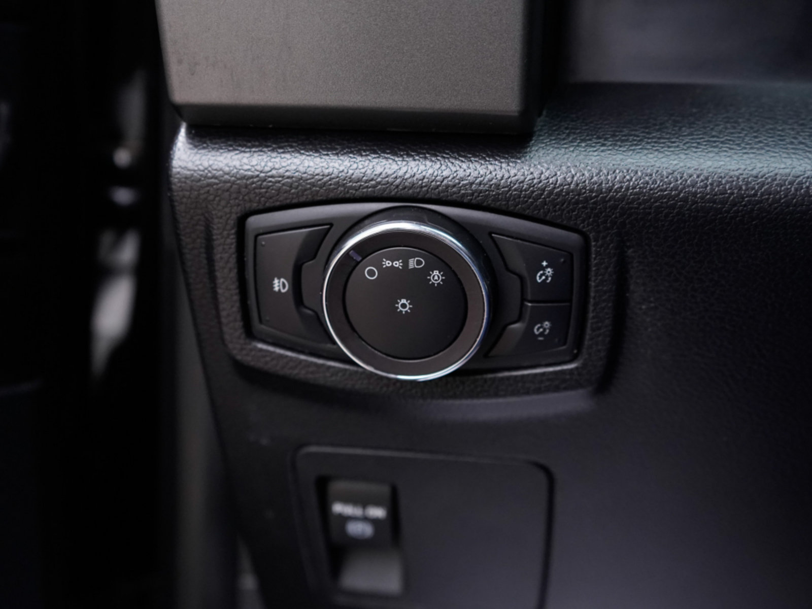 Used 2019 Ford Expedition Max XLT AWD/4WD image 22