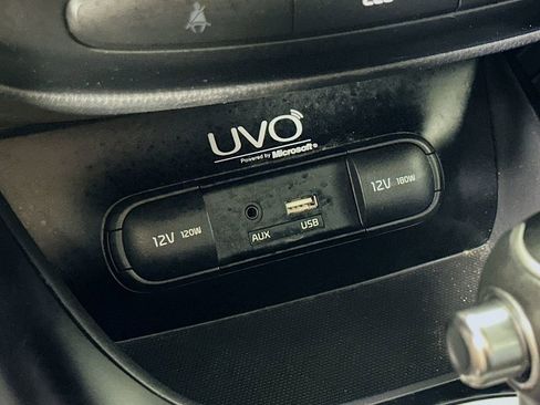 Used 2015 Kia Soul + FWD image 27