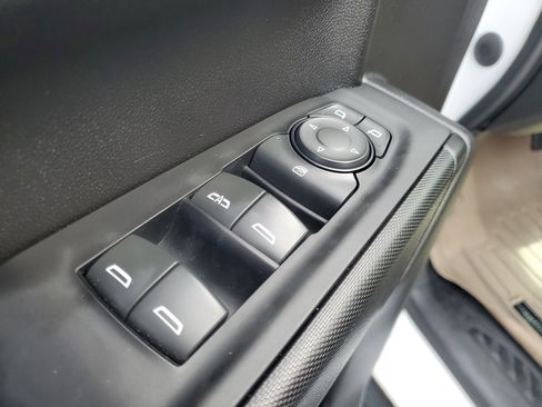 Used 2022 Chevrolet Silverado 1500 Custom image 11