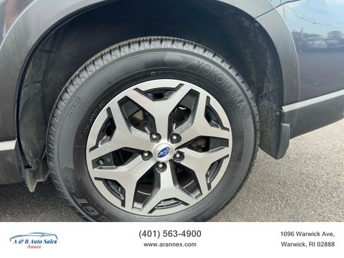 Used 2019 Subaru Forester Premium image 23