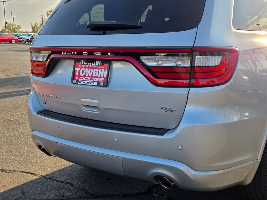 Used 2025 Dodge Durango R/T AWD/4WD image 5