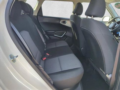 Used 2024 Kia Soul LX w/ Option Group 015 FWD image 19