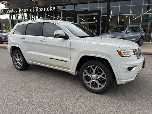 Used 2020 Jeep Grand Cherokee Overland AWD/4WD image 1