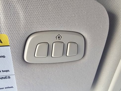 Used 2020 Ford Explorer Limited image 36