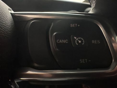 Used 2022 Jeep Wrangler Unlimited Sahara w/ Cold Weather Group image 21