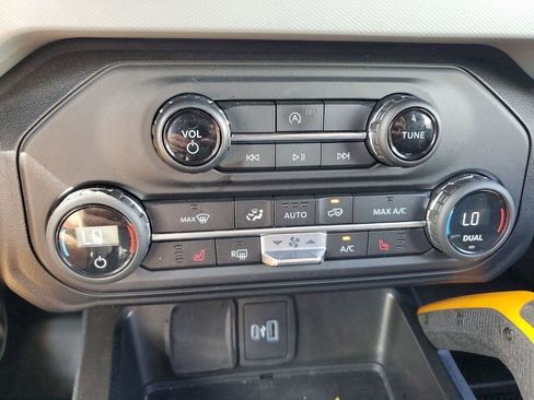 Used 2021 Ford Bronco Badlands image 33