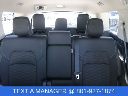 Used 2025 Nissan Pathfinder SV AWD/4WD image 16