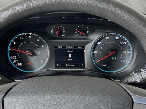 Used 2021 Chevrolet Traverse LS FWD image 13