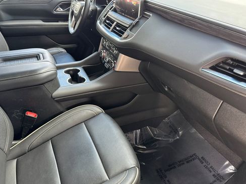 Used 2024 GMC Yukon SLT image 19