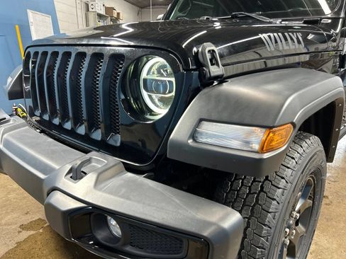 Used 2021 Jeep Wrangler Unlimited Sport AWD/4WD image 6