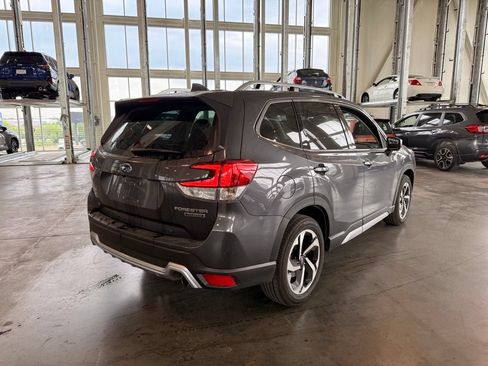 Used 2023 Subaru Forester Touring w/ Popular Package #3 AWD/4WD image 3
