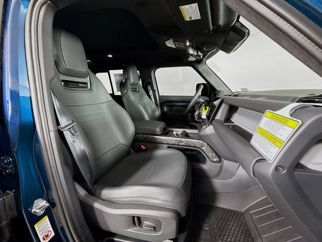 New 2026 Land Rover Defender 110 OCTA AWD/4WD image 30