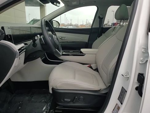Certified 2025 Hyundai Tucson Limited image 13