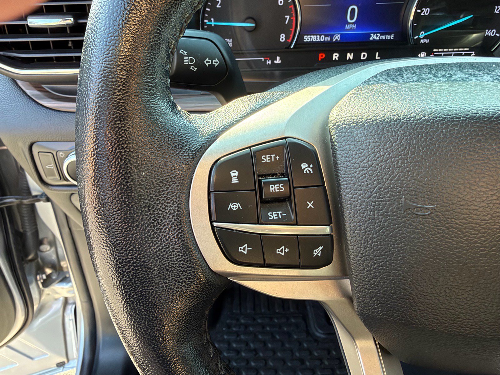 Used 2022 Ford Explorer Limited AWD/4WD image 29