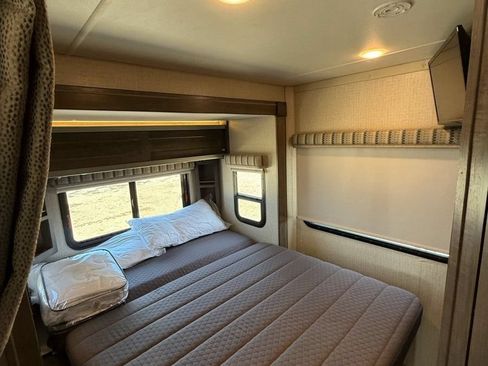 Used 2017 Ford Transit 350 156 DRW w/ Motorhome Prep Package RWD image 6