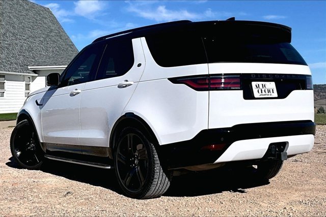 Used 2025 Land Rover Discovery Dynamic SE AWD/4WD image 4