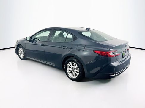 Used 2025 Toyota Camry LE image 5