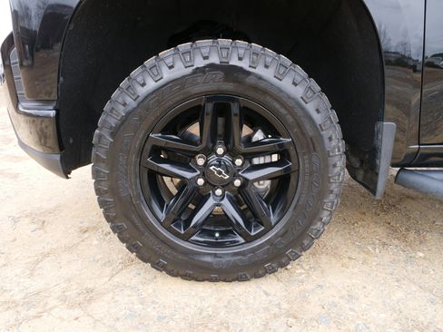 Used 2021 Chevrolet Silverado 1500 Custom Trail Boss image 14