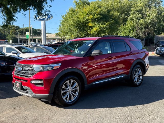 Used 2022 Ford Explorer XLT w/ Equipment Group 202A AWD/4WD image 1