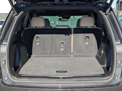 Used 2023 Jeep Grand Cherokee 4WD 4xe image 17