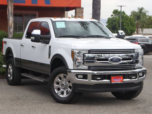 Used 2018 Ford F250 Lariat w/ Lariat Ultimate Package AWD/4WD image 56