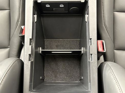 Used 2025 MAZDA MAZDA3 s image 36