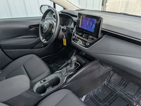 Used 2024 Toyota Corolla LE image 31