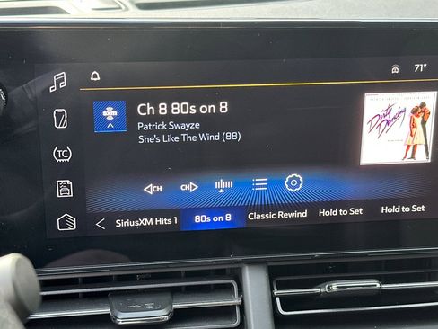 Used 2025 Chevrolet Trax RS w/ Driver Confidence Package image 27