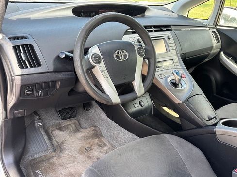 Used 2015 Toyota Prius Two FWD image 10