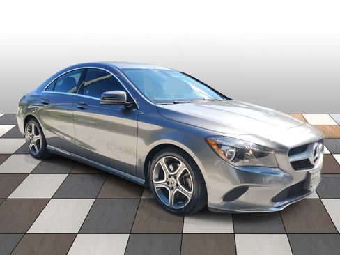 Used 2018 Mercedes-Benz CLA 250 4MATIC image 3