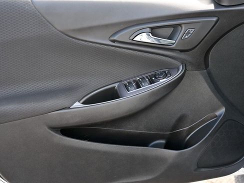 Used 2021 Chevrolet Malibu LS w/ Driver Confidence Package II image 9