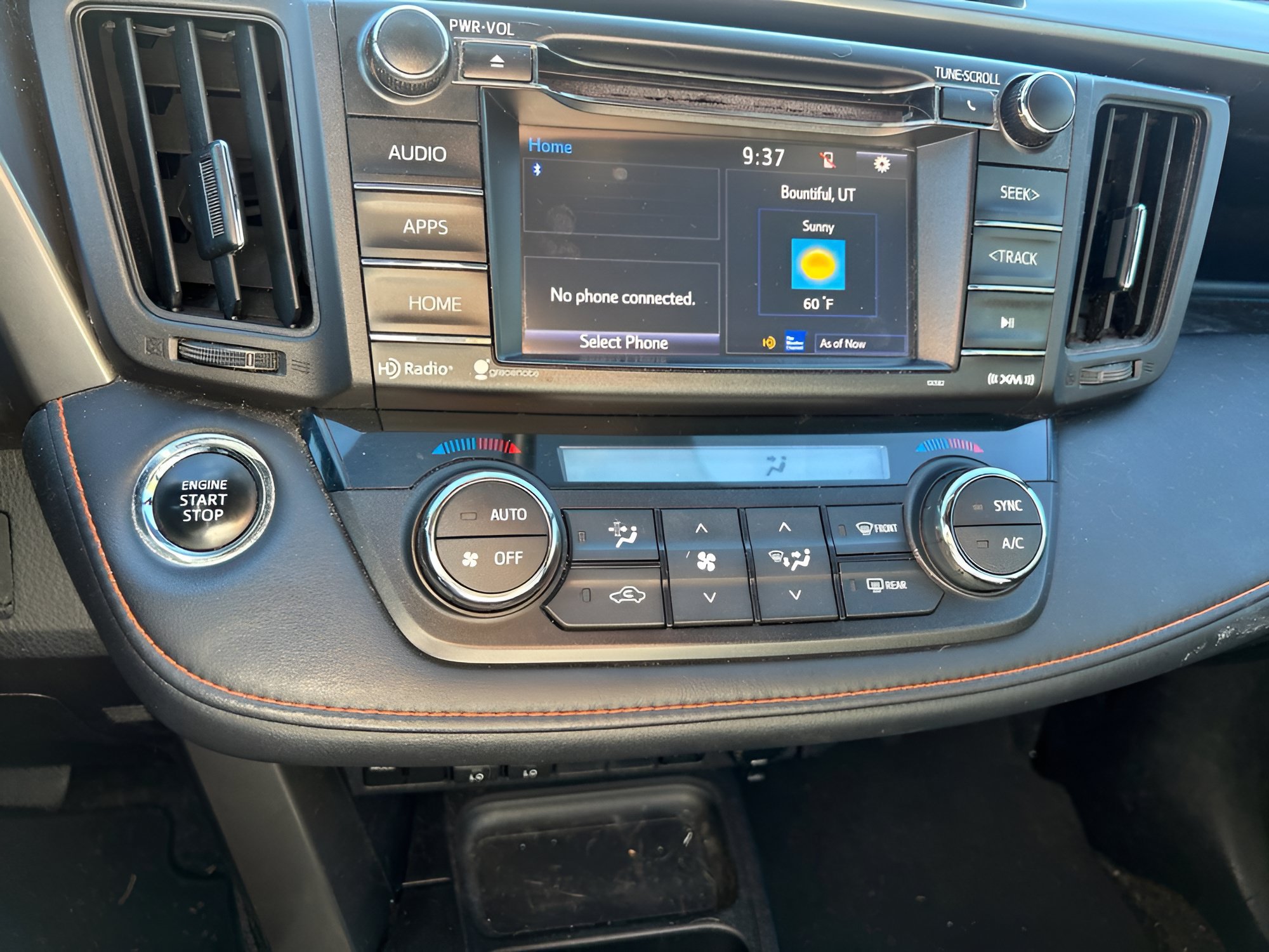 Used 2016 Toyota RAV4 SE AWD/4WD image 28