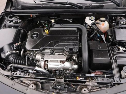 Used 2024 Chevrolet Malibu LT image 26