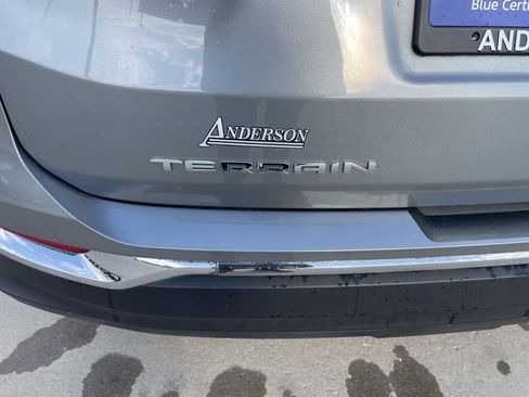 Used 2023 GMC Terrain SLT image 37